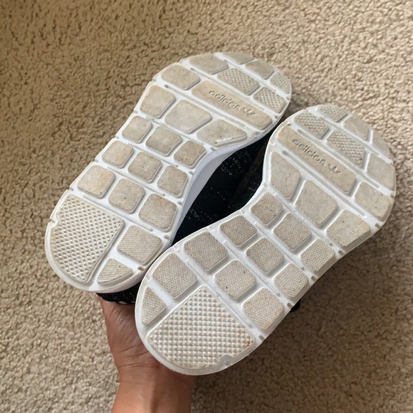 Adidas Athletic Running Shoes size 6 - Picture 6 of 11